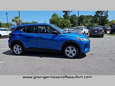 2025 Nissan Kicks Play S