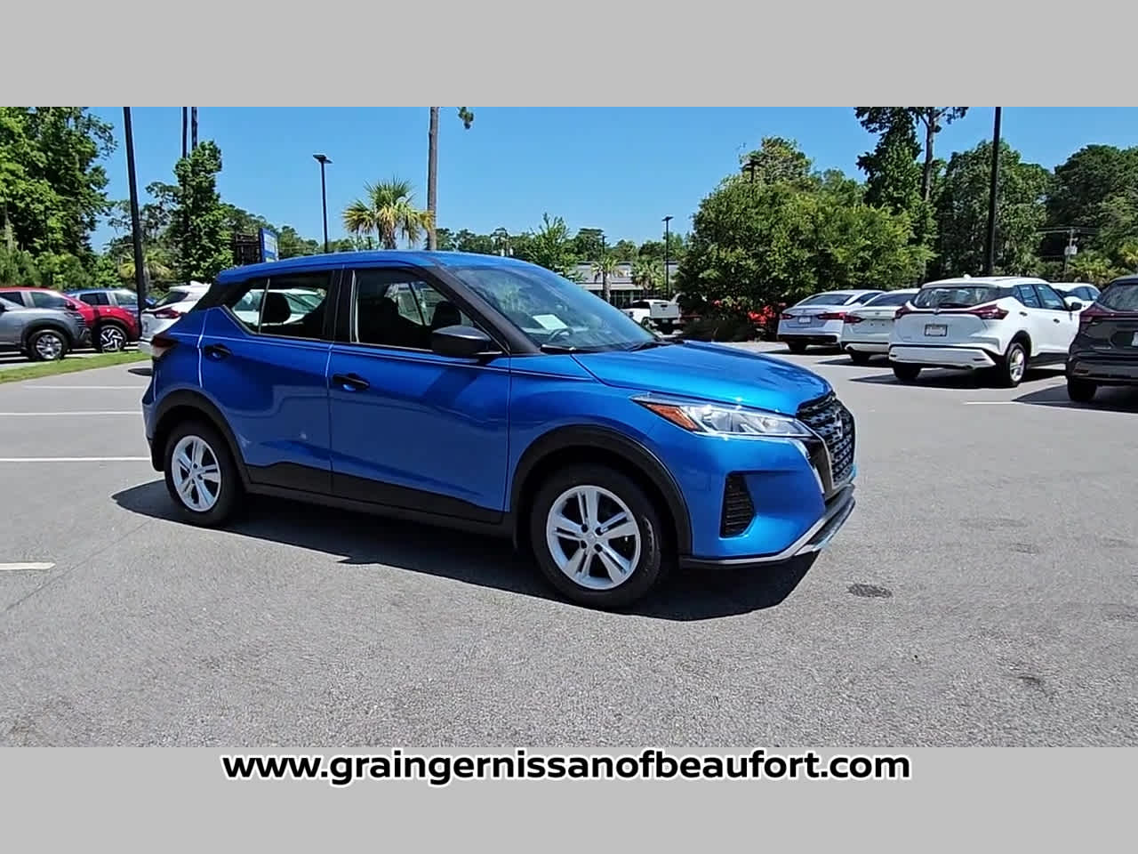 2025 Nissan Kicks Play S