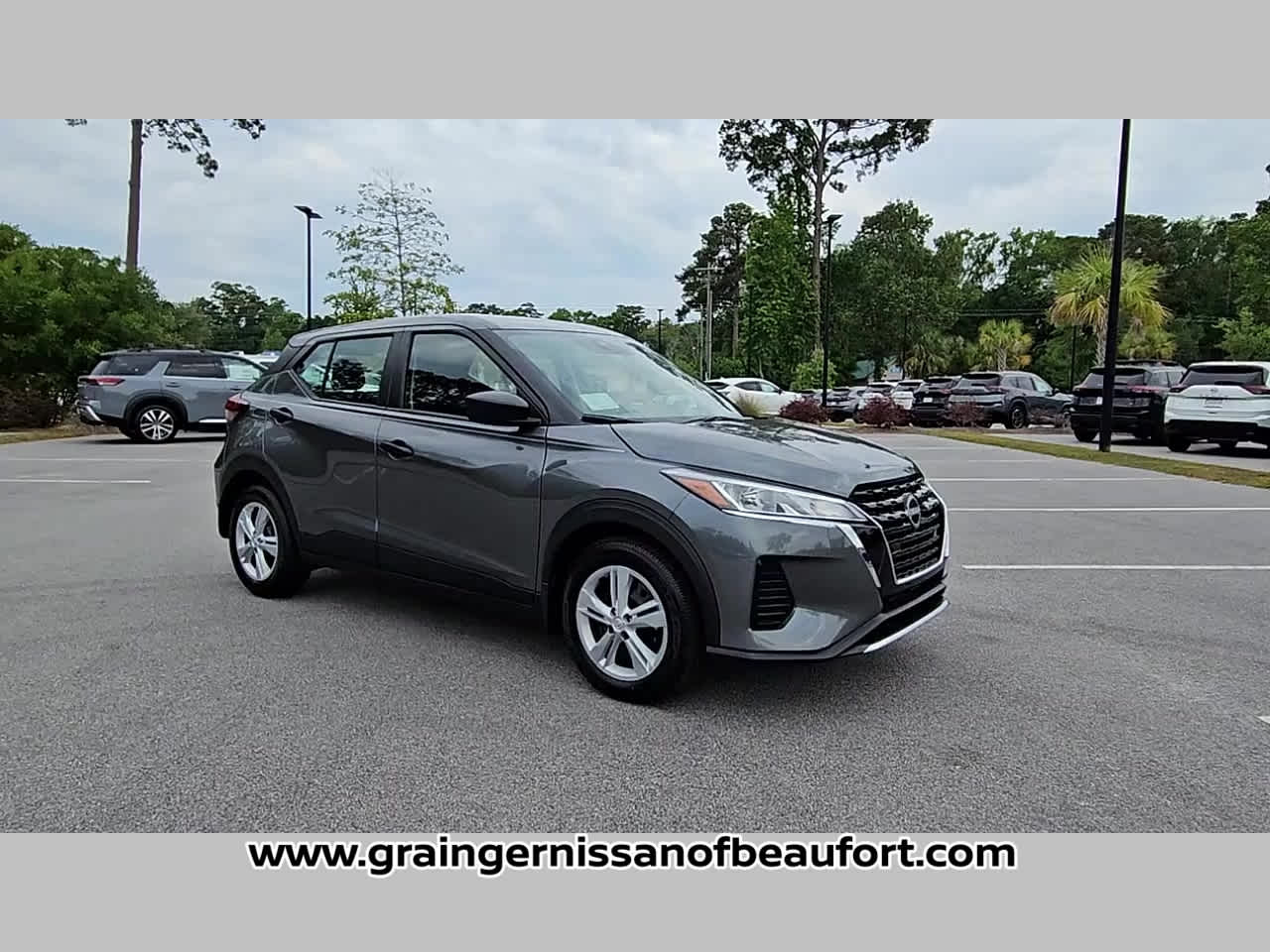 2025 Nissan Kicks Play S