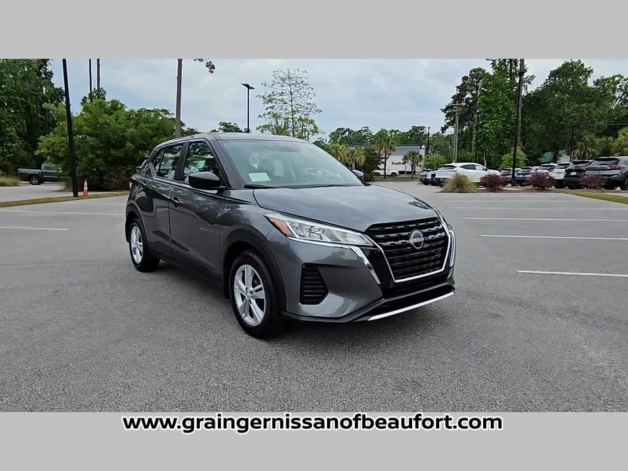 2025 Nissan Kicks Play S