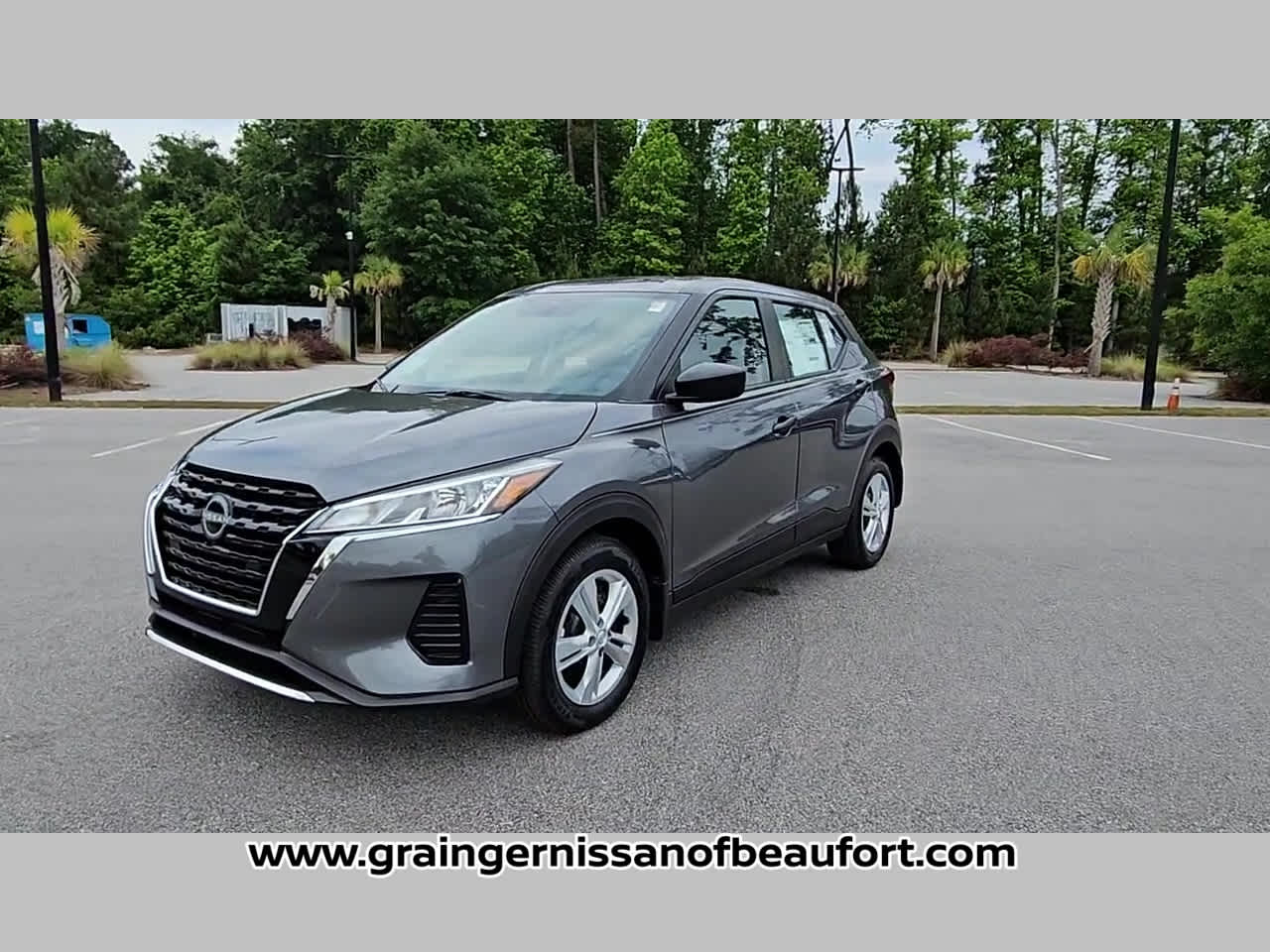 2025 Nissan Kicks Play S