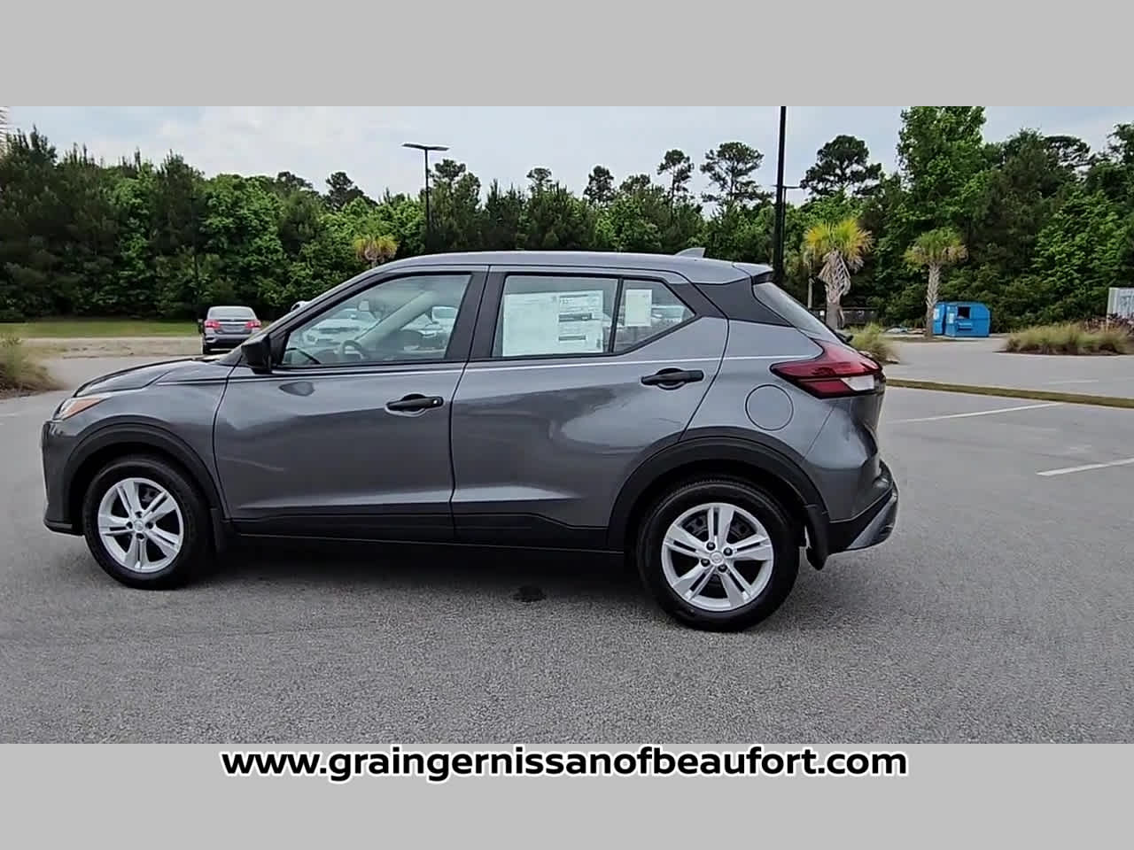 2025 Nissan Kicks Play S