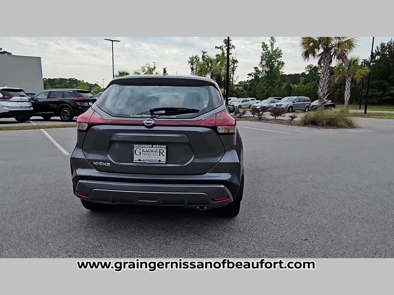 2025 Nissan Kicks Play S