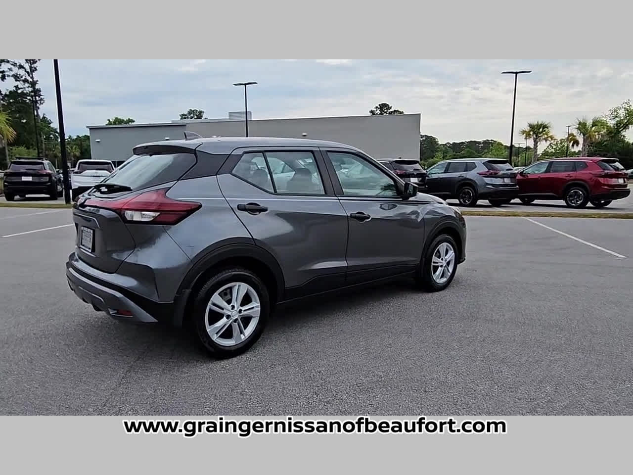 2025 Nissan Kicks Play S