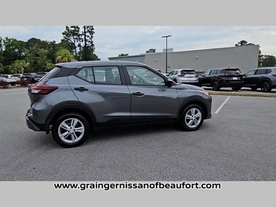 2025 Nissan Kicks Play S