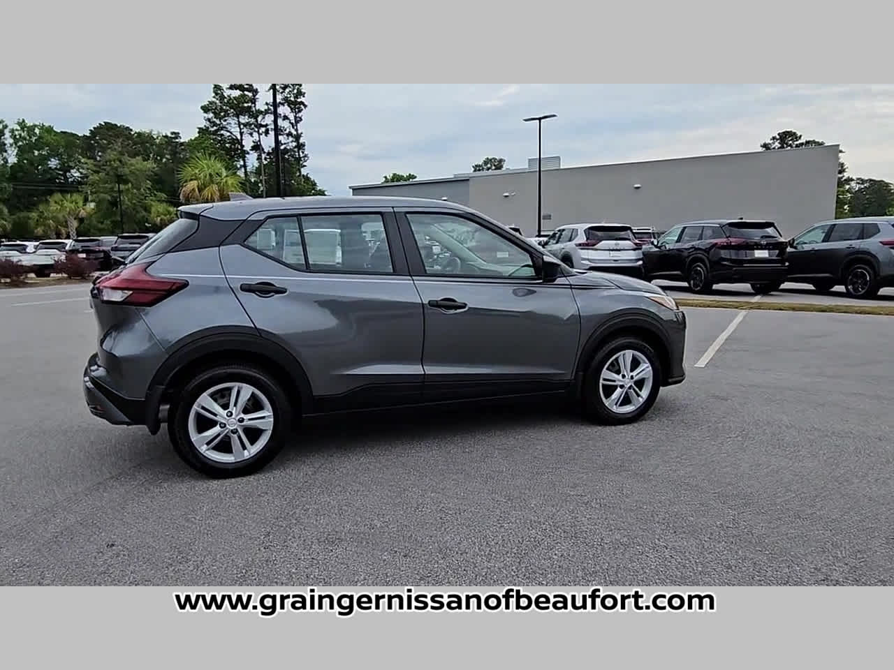 2025 Nissan Kicks Play S