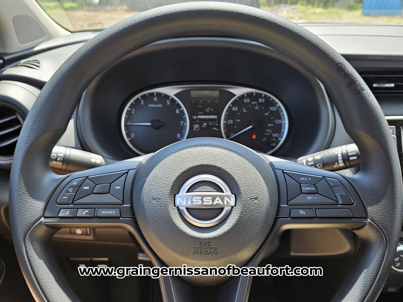 2025 Nissan Kicks Play S