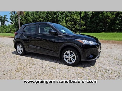 2025 Nissan Kicks Play S