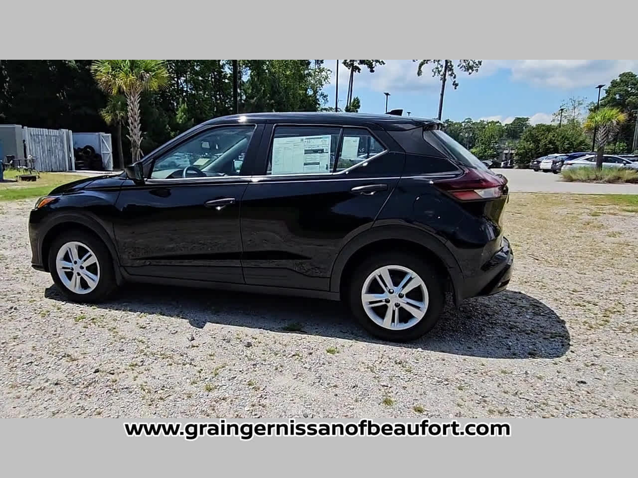 2025 Nissan Kicks Play S