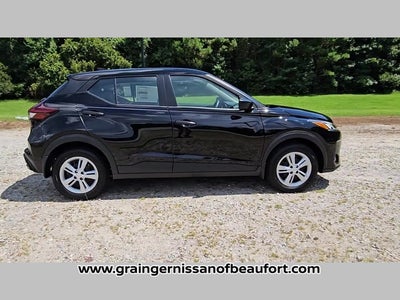 2025 Nissan Kicks Play S