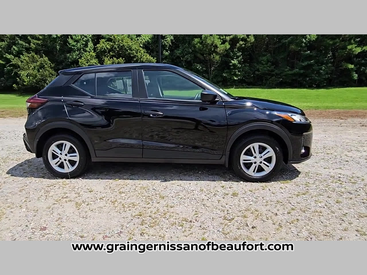 2025 Nissan Kicks Play S