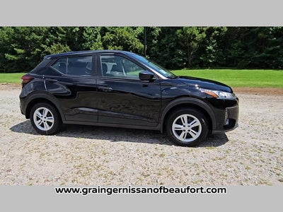2025 Nissan Kicks Play S
