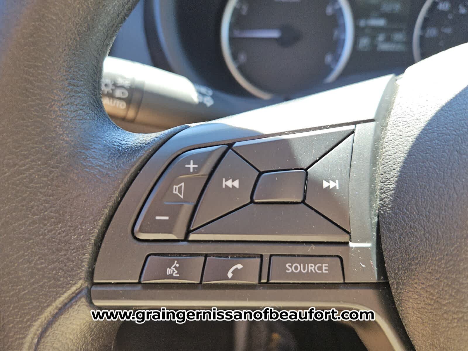 2023 Nissan Kicks S