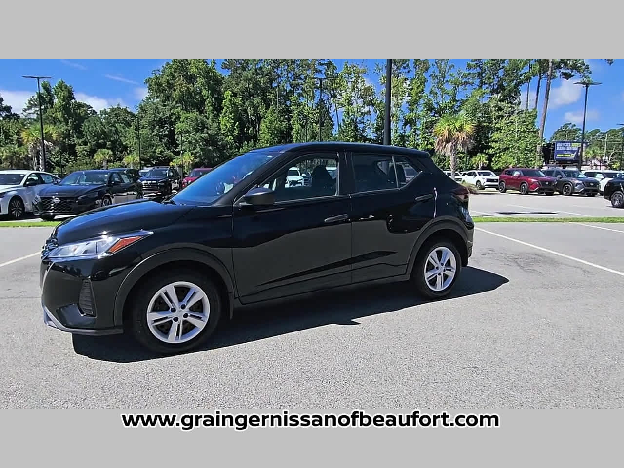 2023 Nissan Kicks S