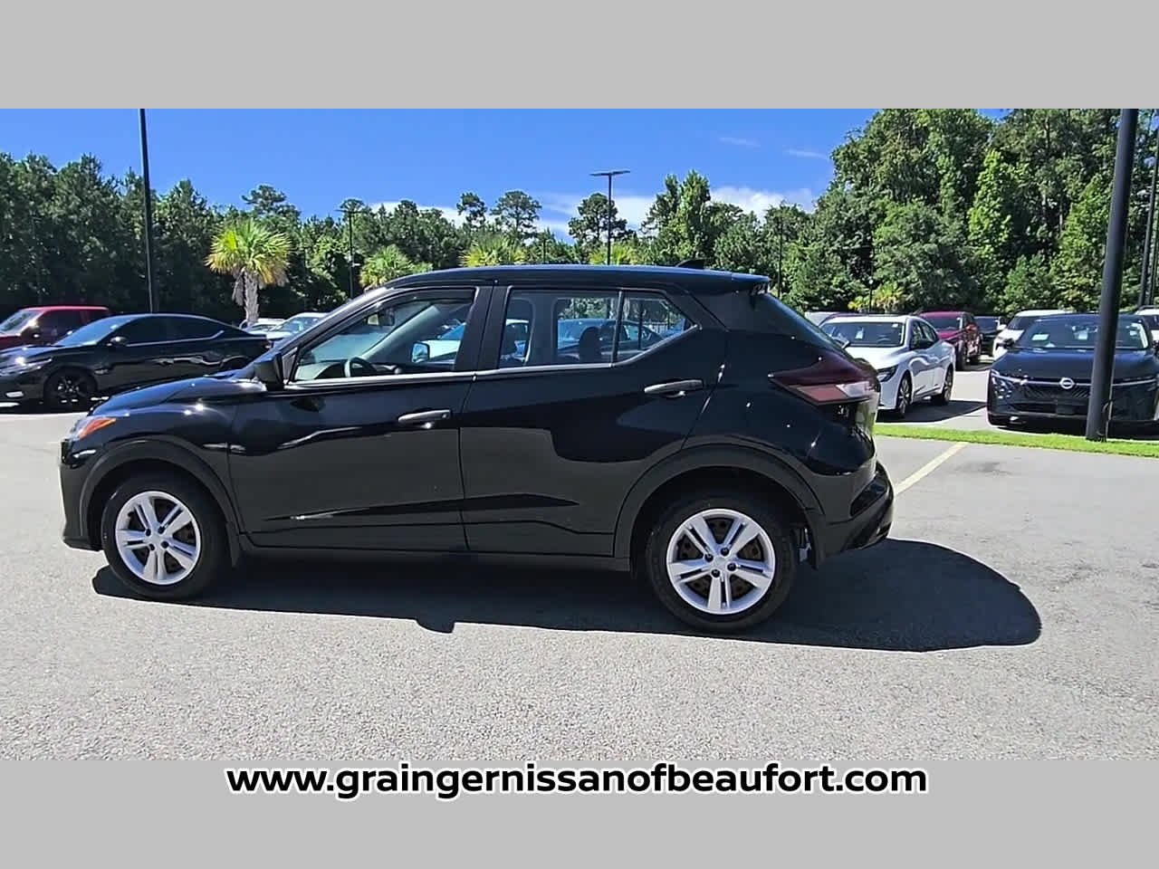 2023 Nissan Kicks S
