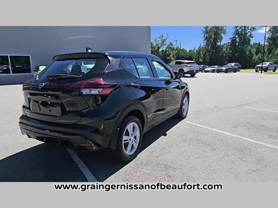 2023 Nissan Kicks S