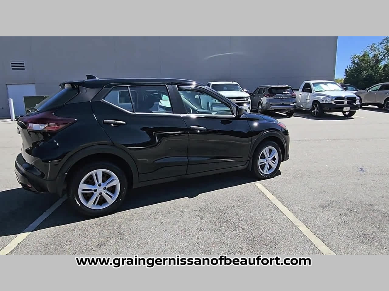 2023 Nissan Kicks S