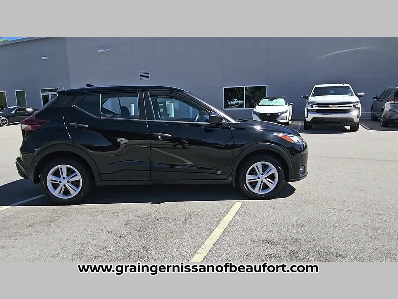 2023 Nissan Kicks S