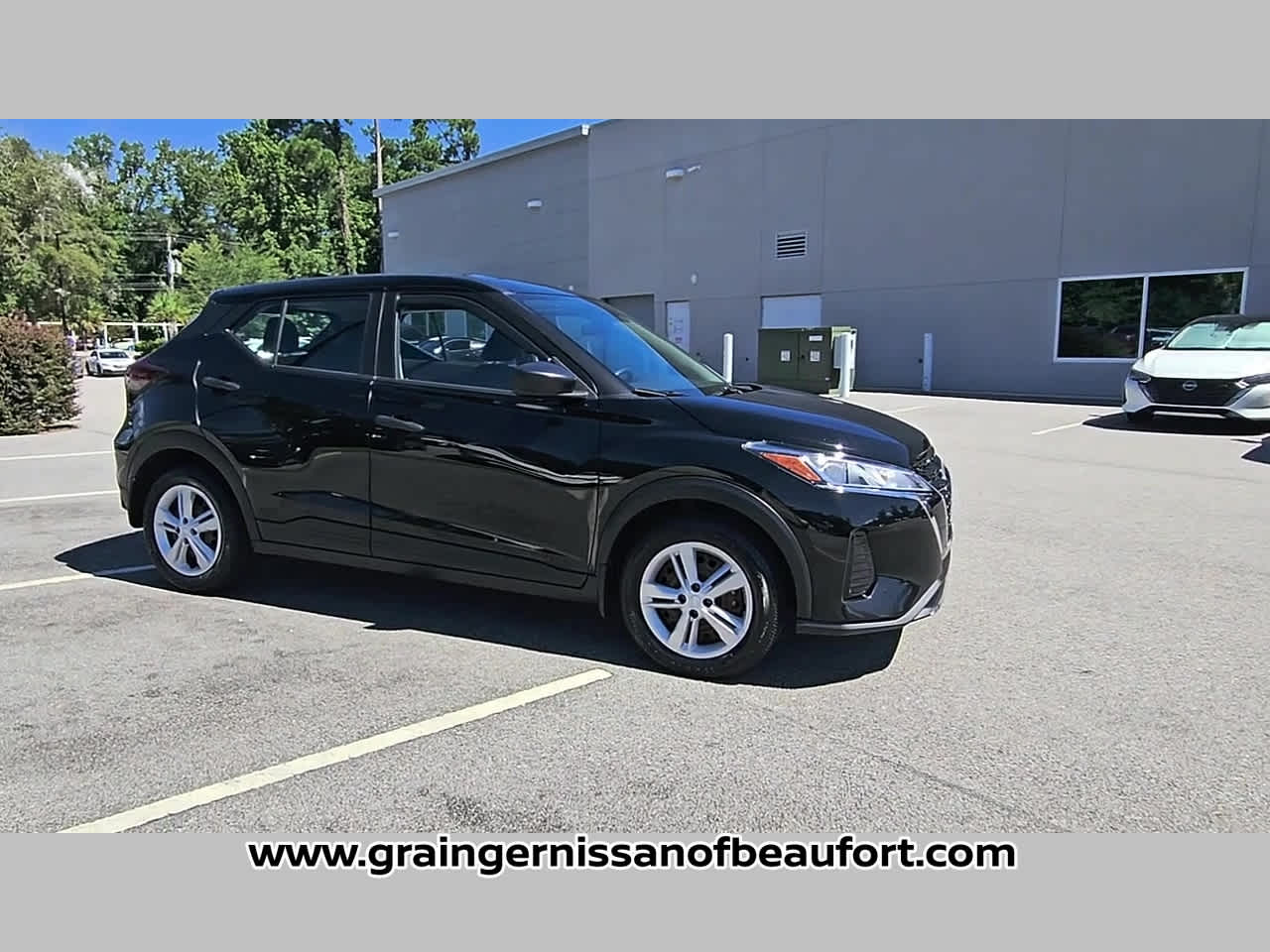2023 Nissan Kicks S