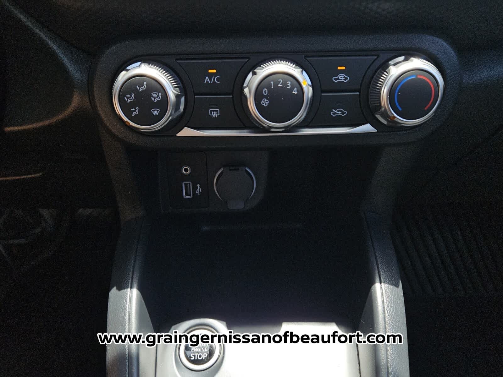2024 Nissan Kicks S
