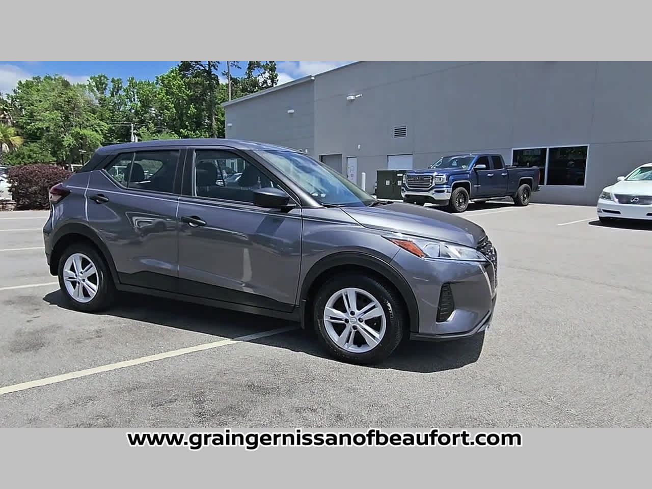 2024 Nissan Kicks S