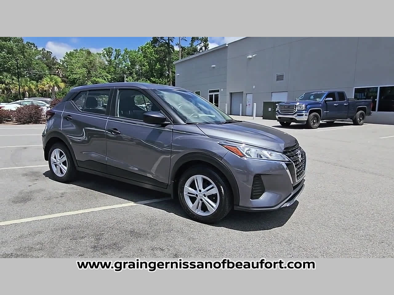 2024 Nissan Kicks S
