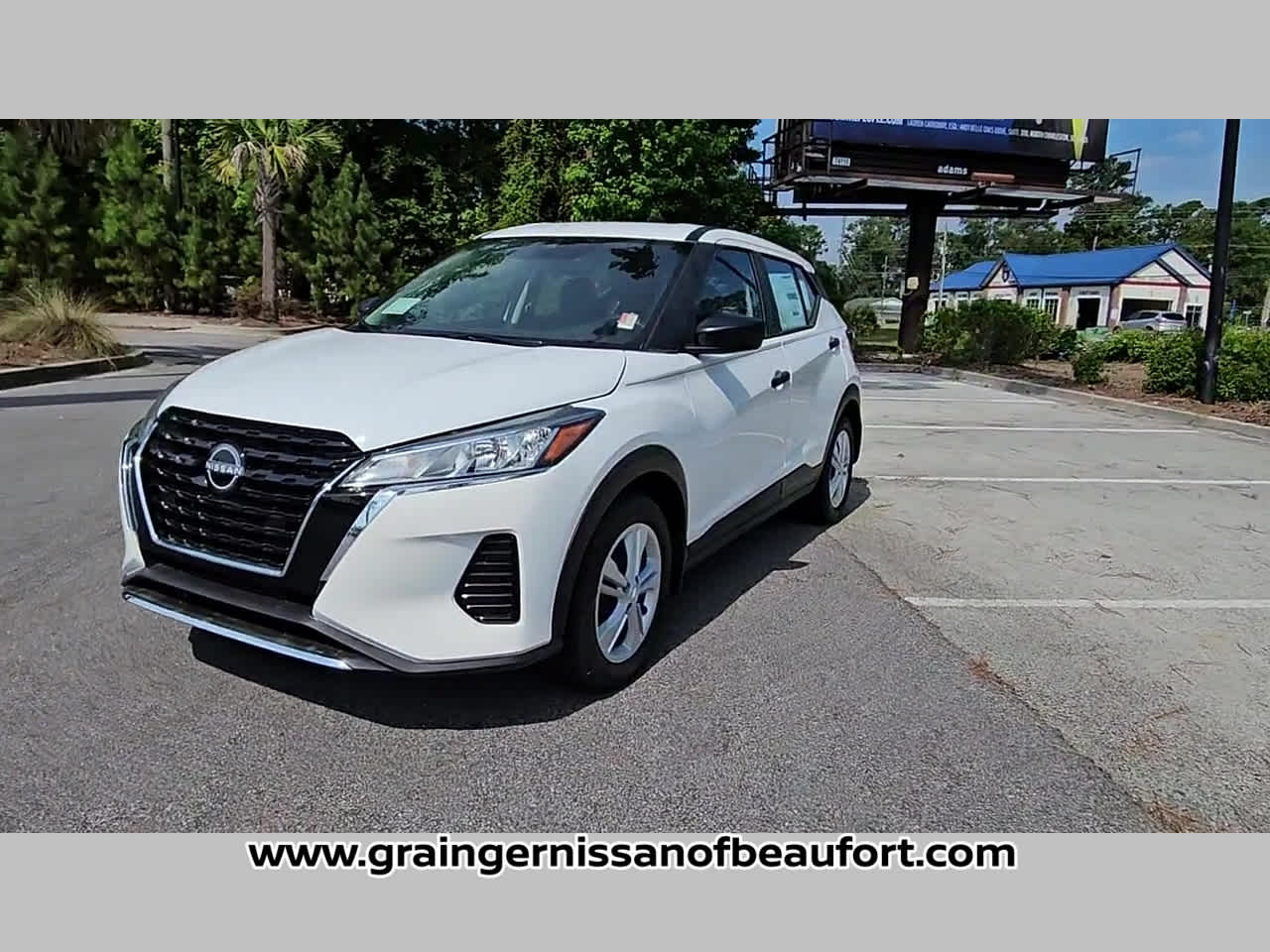 2025 Nissan Kicks Play S