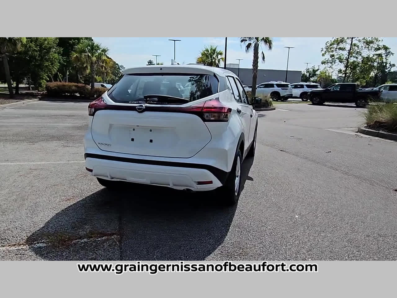 2025 Nissan Kicks Play S