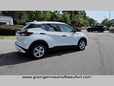 2025 Nissan Kicks Play S