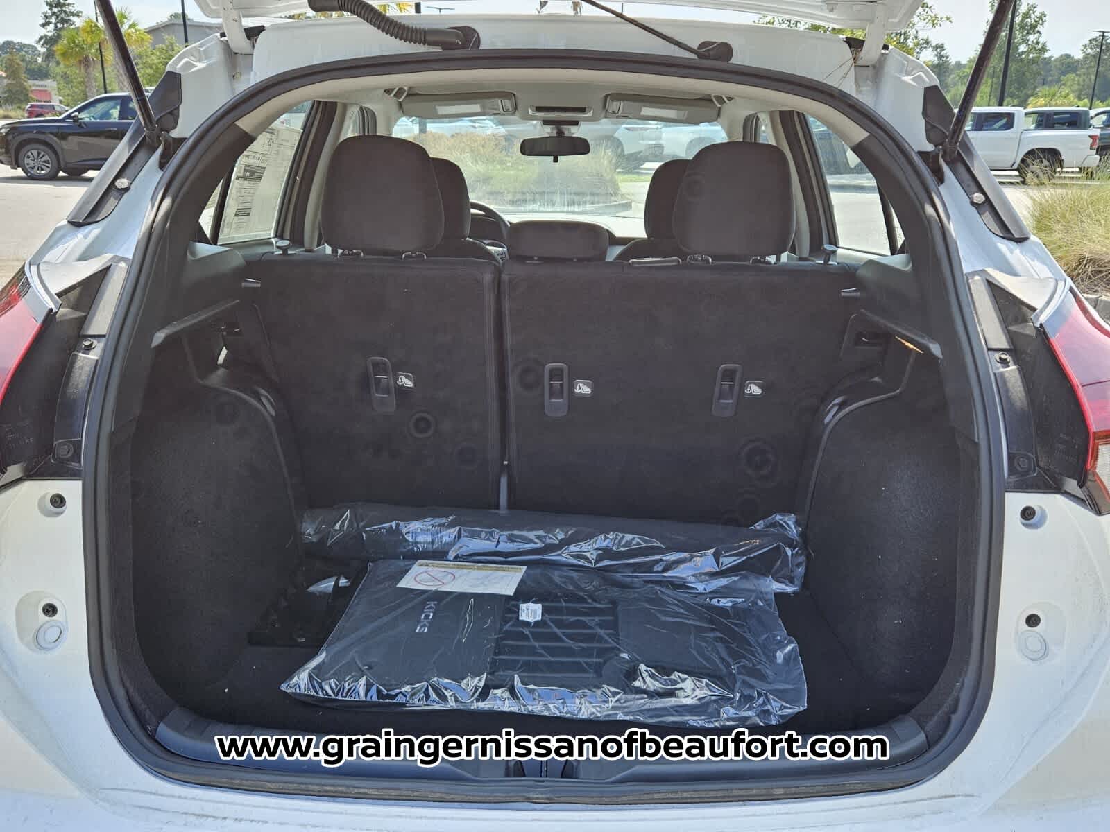 2025 Nissan Kicks Play S