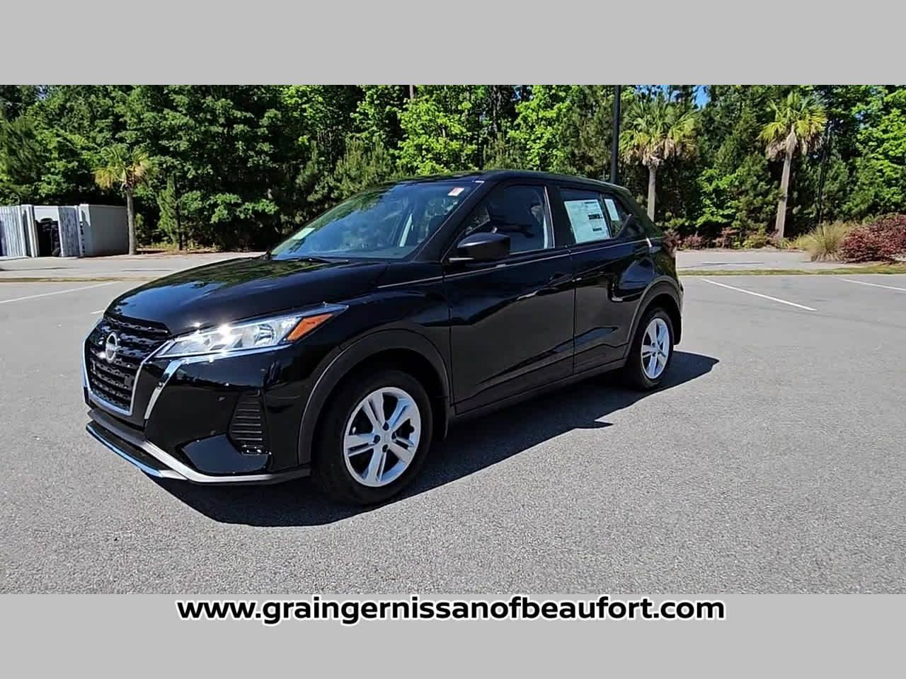 2025 Nissan Kicks Play S