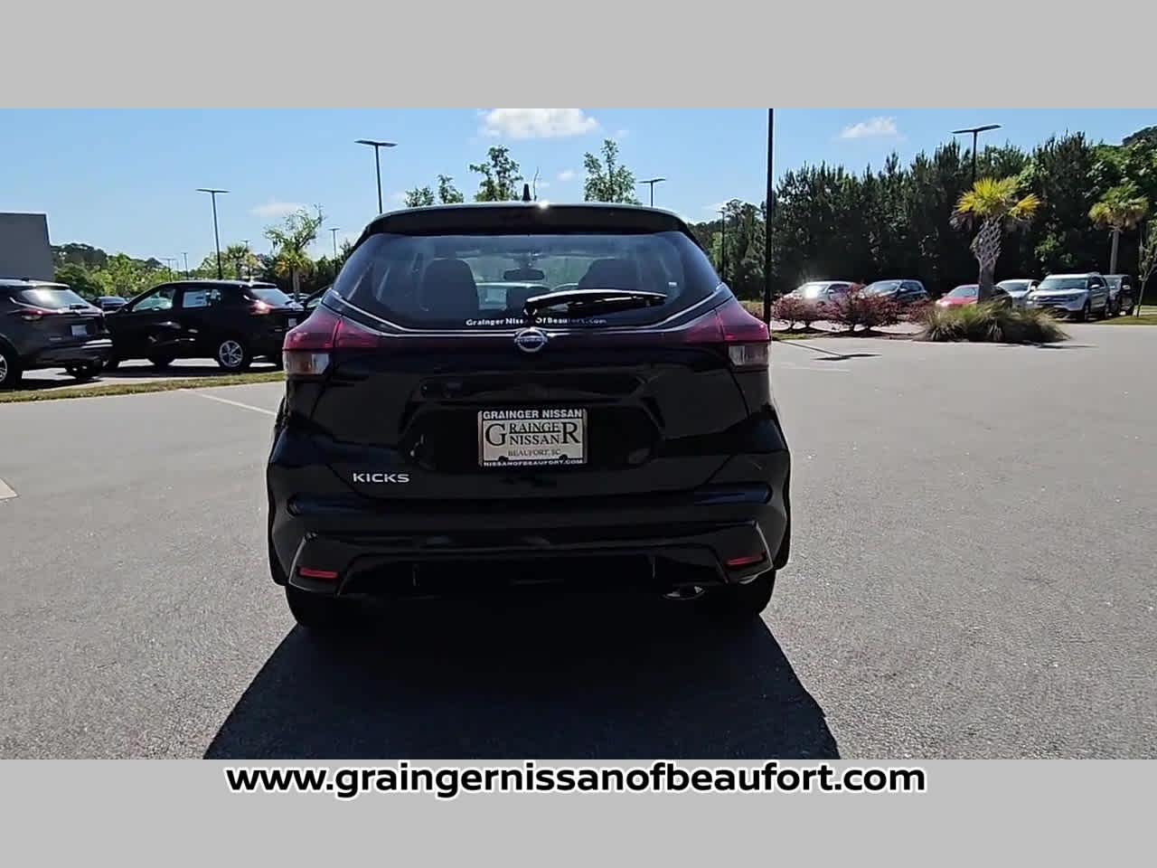 2025 Nissan Kicks Play S