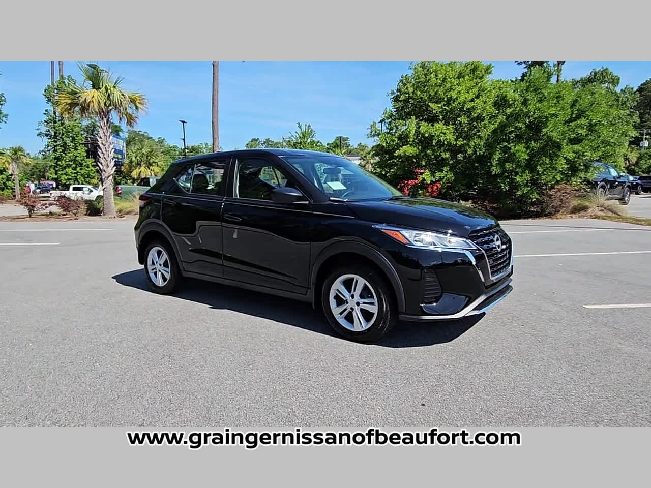 2025 Nissan Kicks Play S