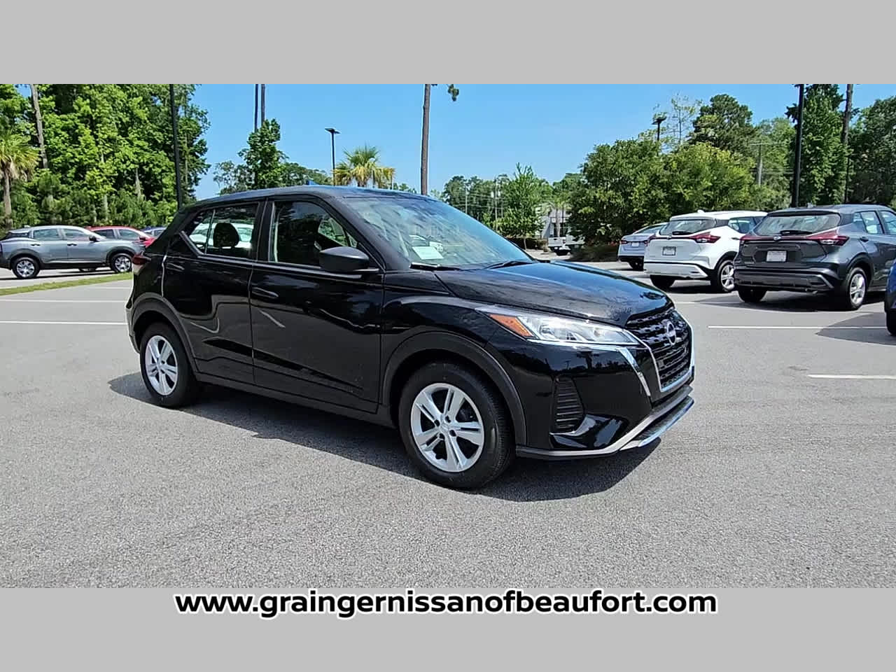 2025 Nissan Kicks Play S