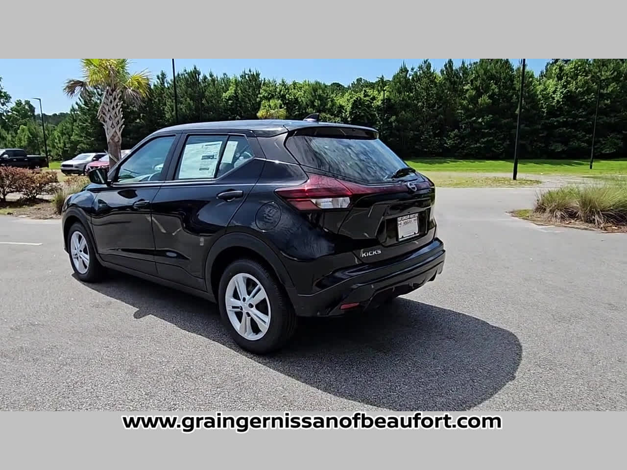 2025 Nissan Kicks Play S