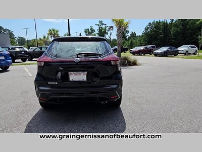 2025 Nissan Kicks Play S