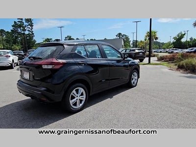 2025 Nissan Kicks Play S