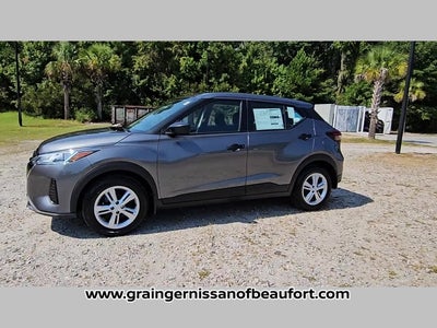 2025 Nissan Kicks Play S