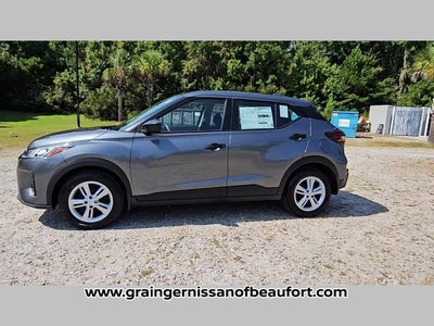 2025 Nissan Kicks Play S