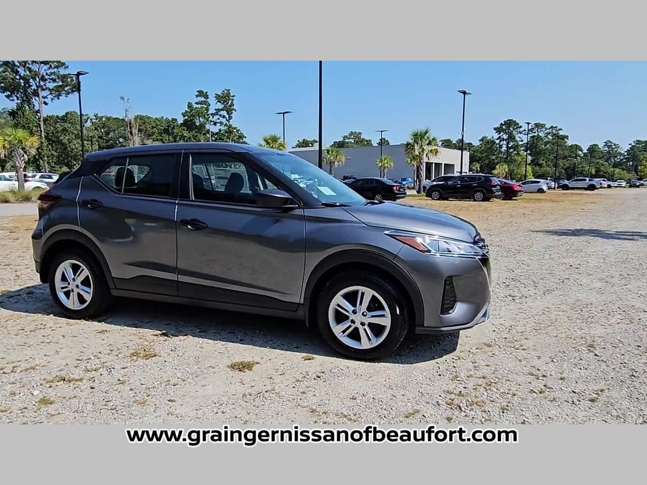 2025 Nissan Kicks Play S