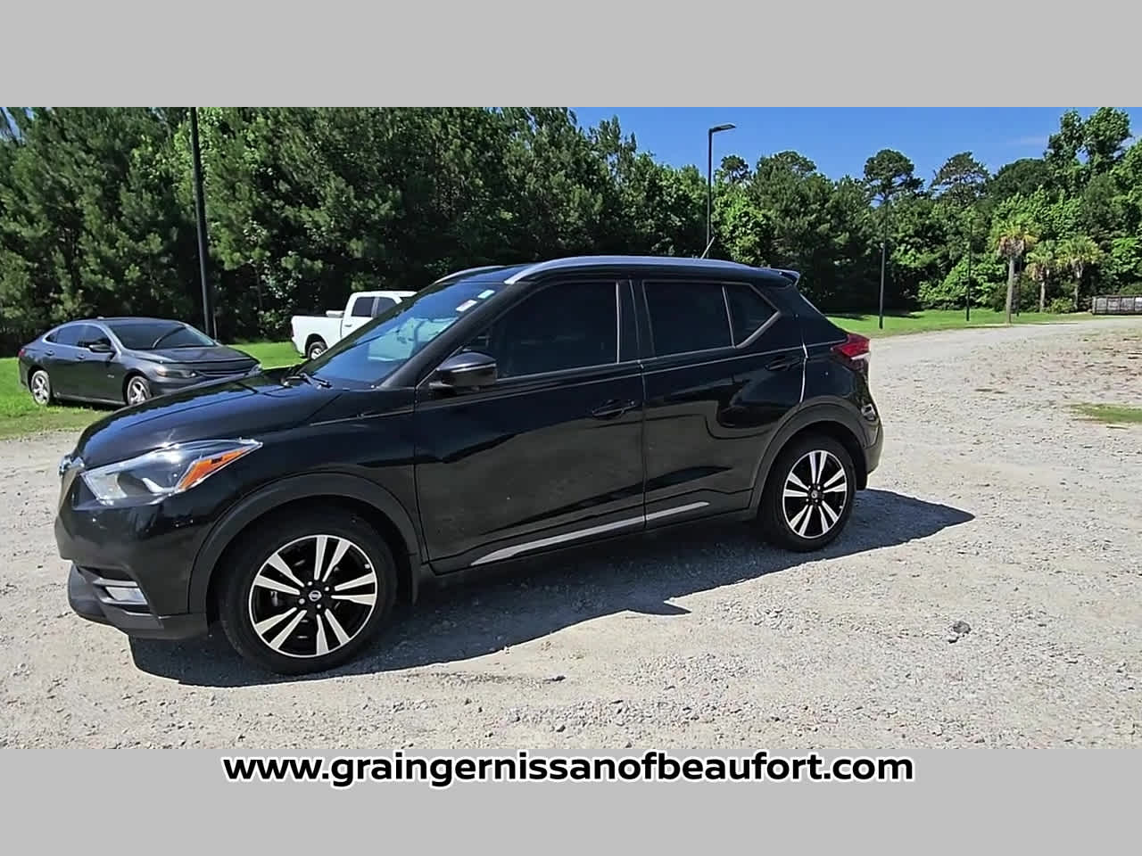 2019 Nissan Kicks SR