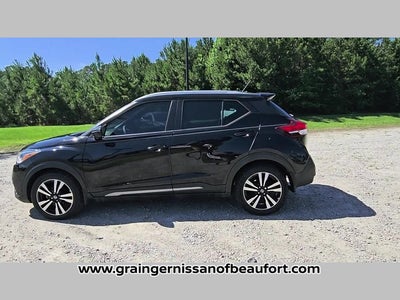 2019 Nissan Kicks SR