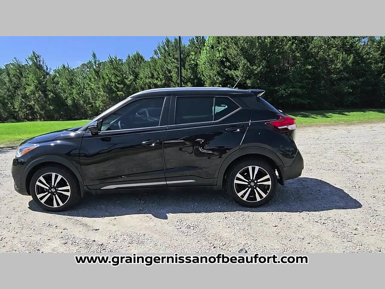 2019 Nissan Kicks SR