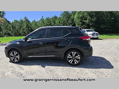 2019 Nissan Kicks SR