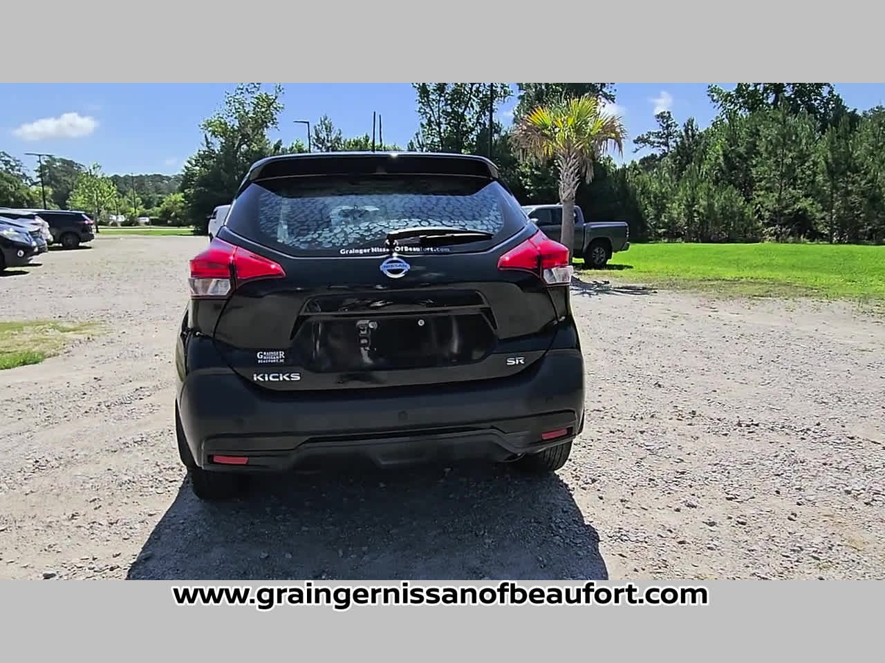 2019 Nissan Kicks SR