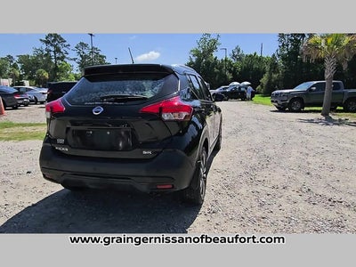 2019 Nissan Kicks SR