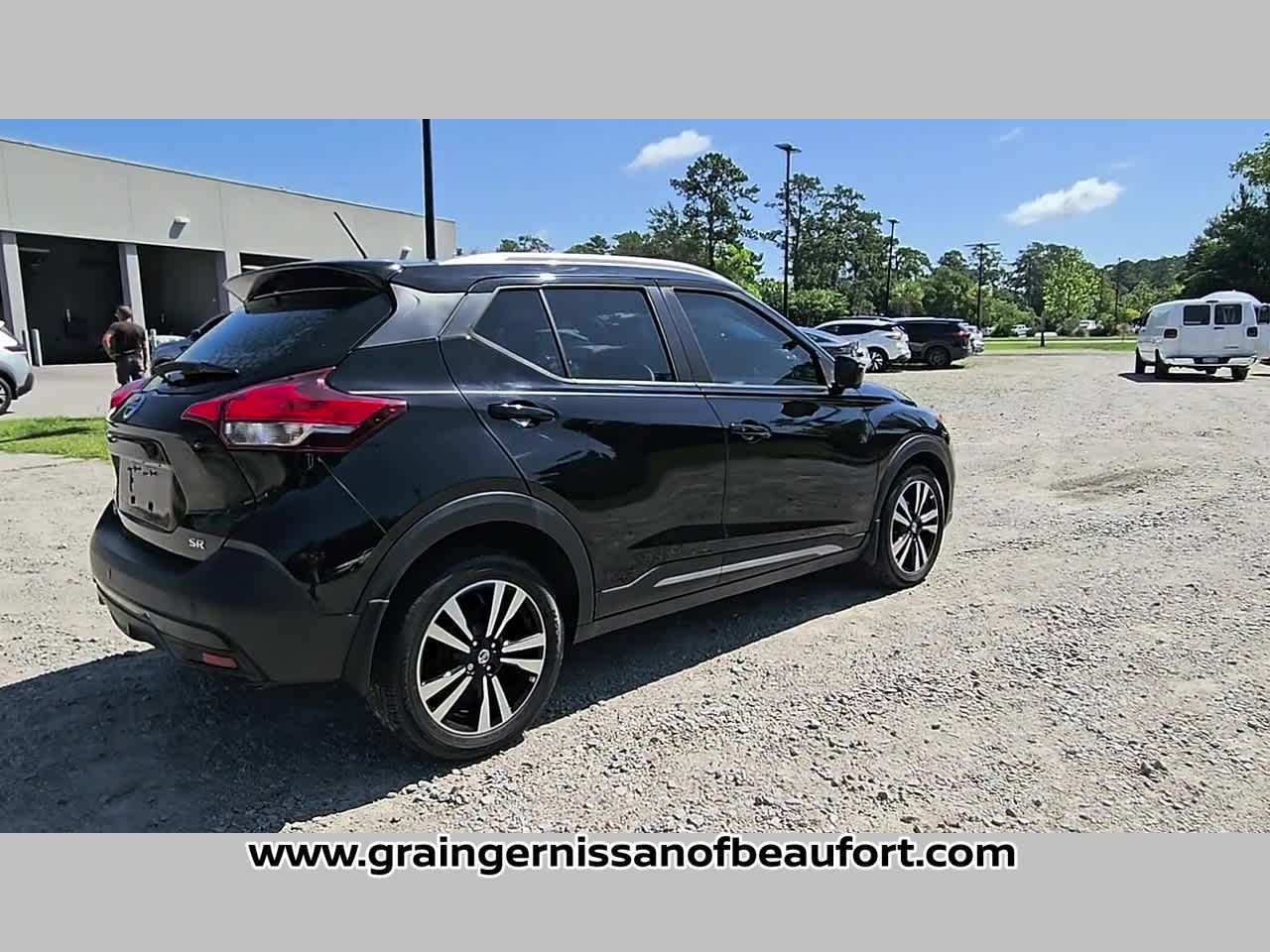 2019 Nissan Kicks SR