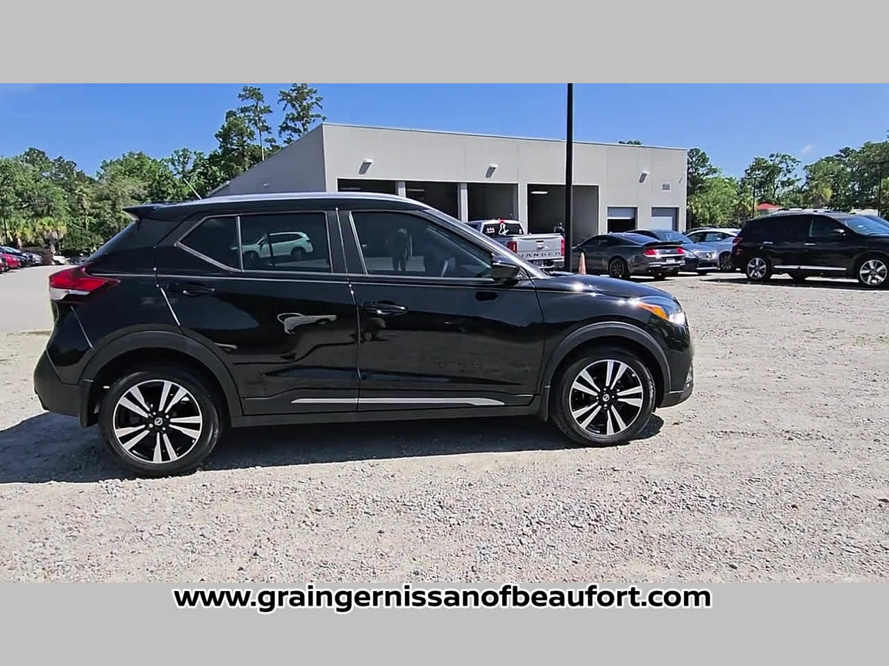 2019 Nissan Kicks SR