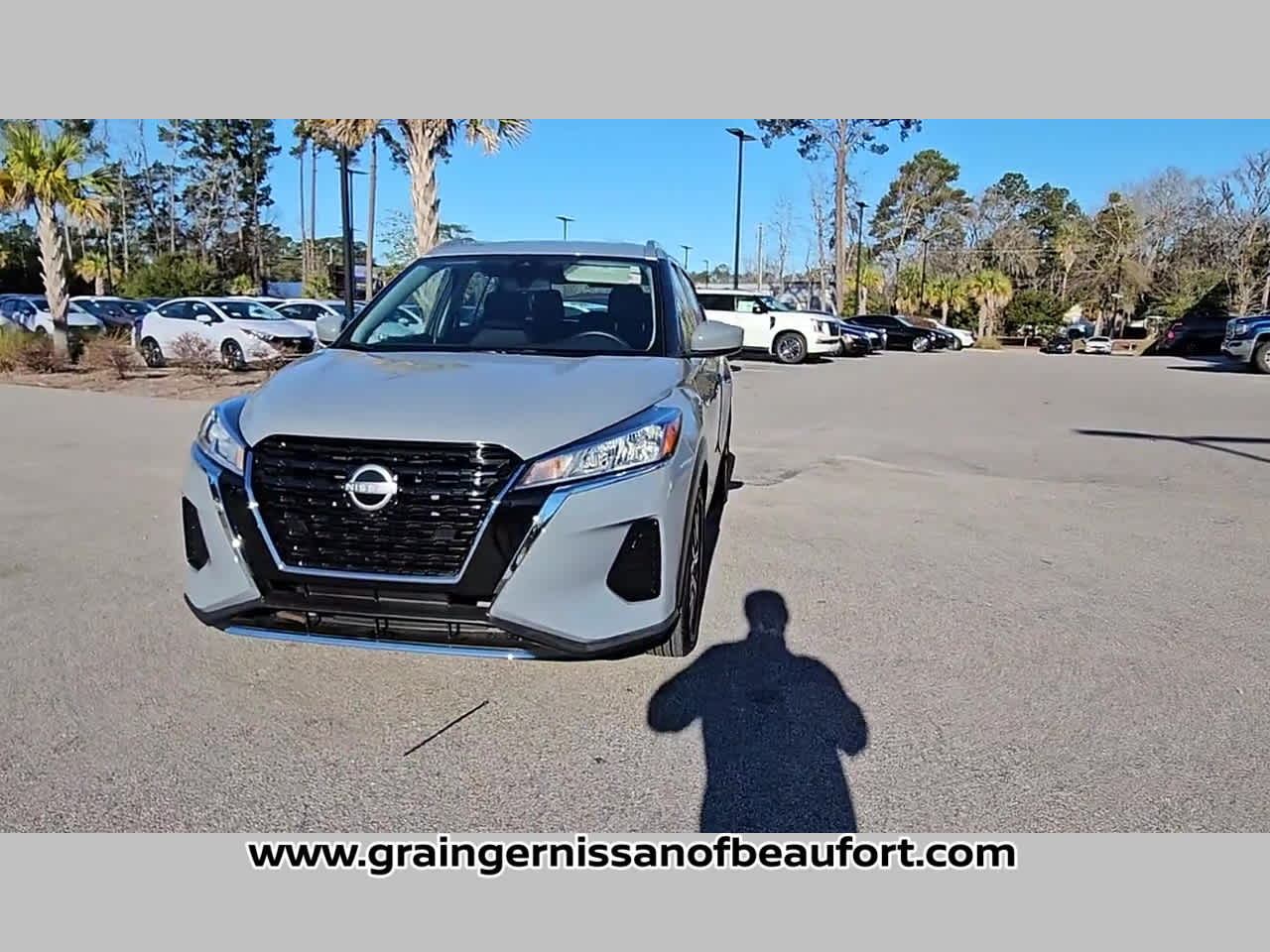 2023 Nissan Kicks SV