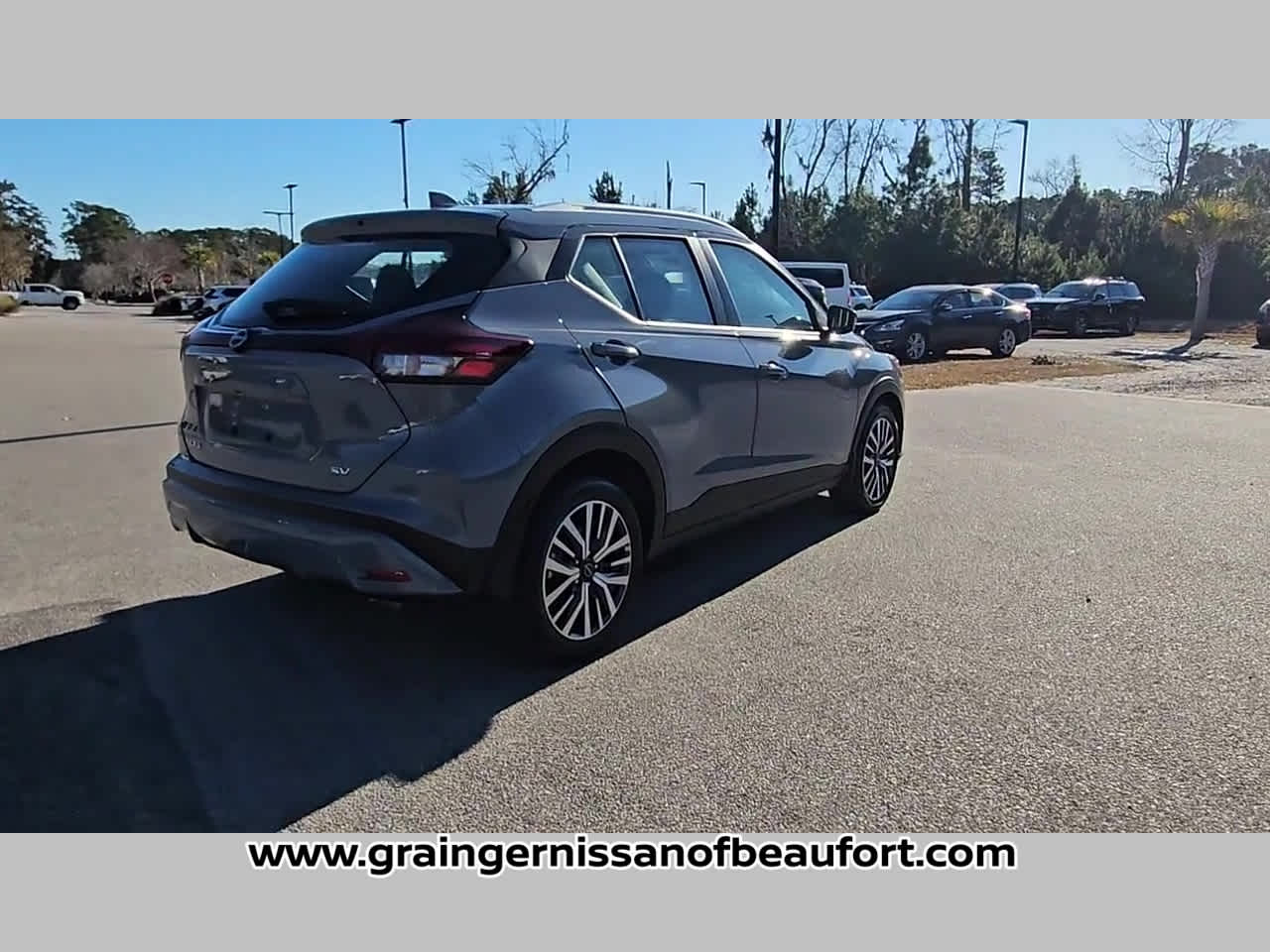 2023 Nissan Kicks SV